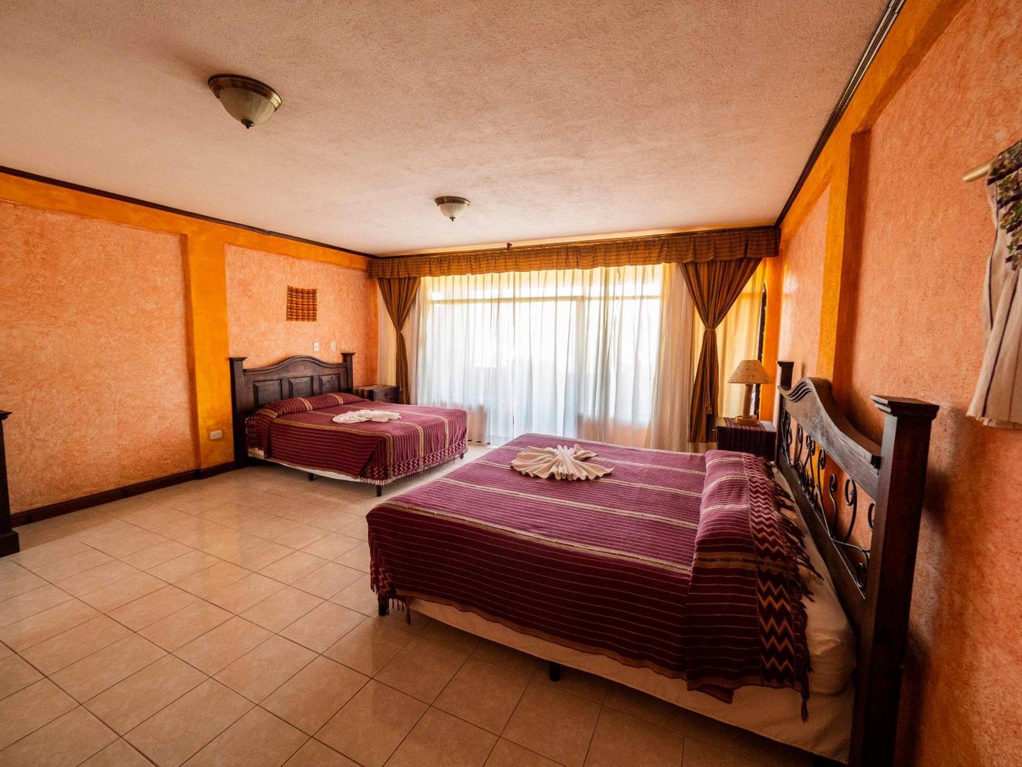 Hotel Tiosh Abaj Santiago Atitlán Exteriör bild