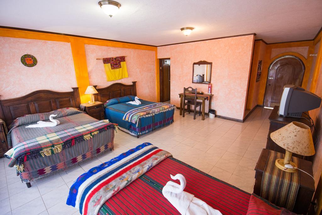 Hotel Tiosh Abaj Santiago Atitlán Exteriör bild